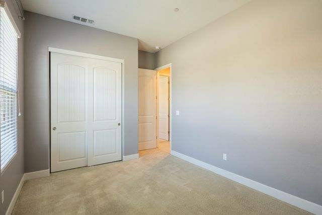 3636 Elberta Circle, Dinuba, CA 93618