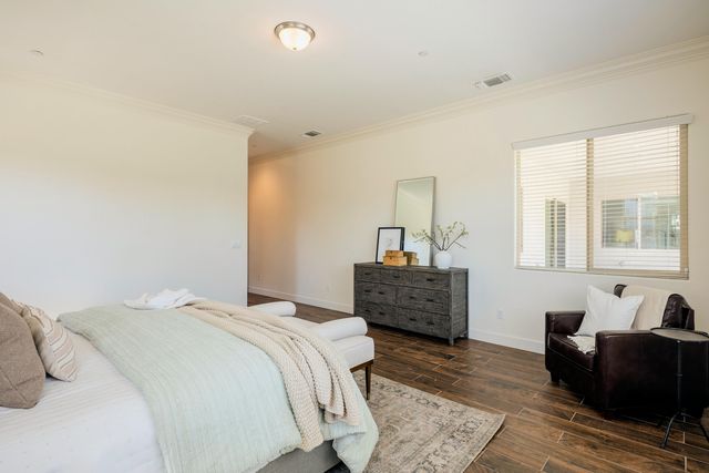 3636 Elberta Circle, Dinuba, CA 93618