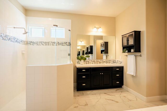 3636 Elberta Circle, Dinuba, CA 93618