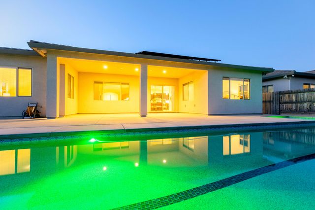 3636 Elberta Circle, Dinuba, CA 93618