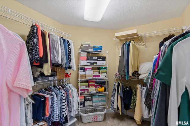 1020 FINCH Drive, Geneseo, IL 61254