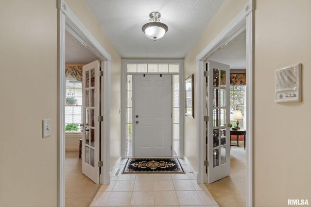 1020 FINCH Drive, Geneseo, IL 61254