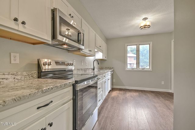 1111 Timbers East *, Greeneville, TN 37745