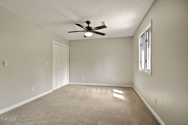 1111 Timbers East *, Greeneville, TN 37745