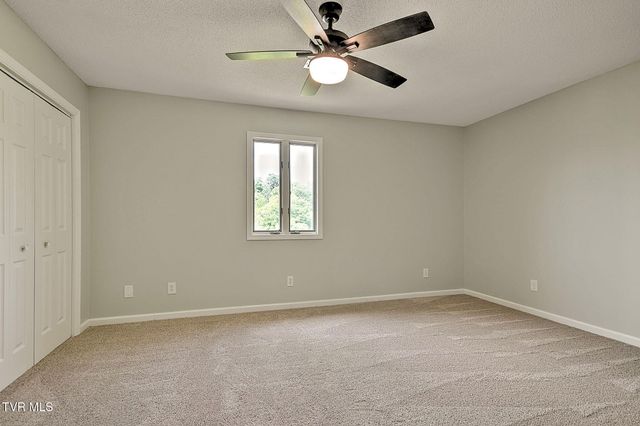 1111 Timbers East *, Greeneville, TN 37745