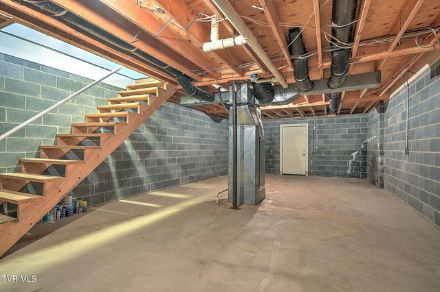 1111 Timbers East *, Greeneville, TN 37745