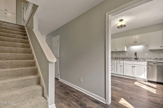 1111 Timbers East *, Greeneville, TN 37745