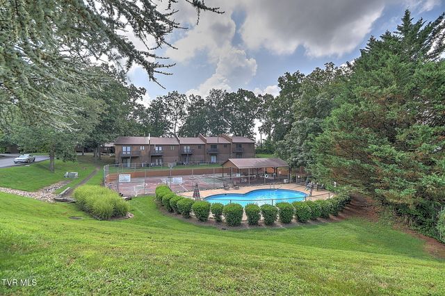 1111 Timbers East *, Greeneville, TN 37745