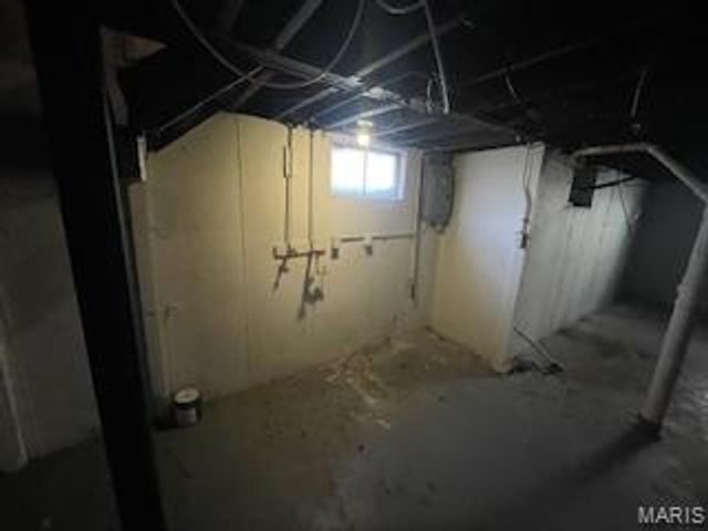 95 Florissant Park Drive, Florissant, MO 63031