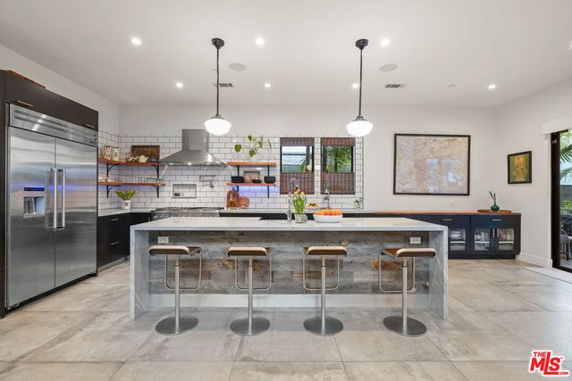 924 Vernon Avenue, Venice, CA 90291