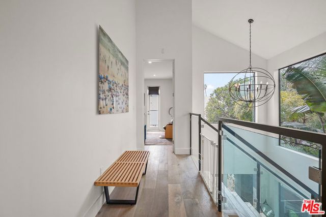 924 Vernon Avenue, Venice, CA 90291