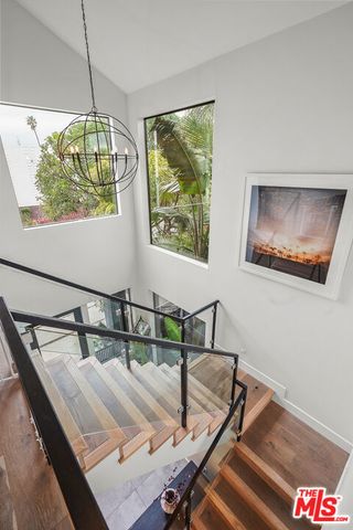 924 Vernon Avenue, Venice, CA 90291
