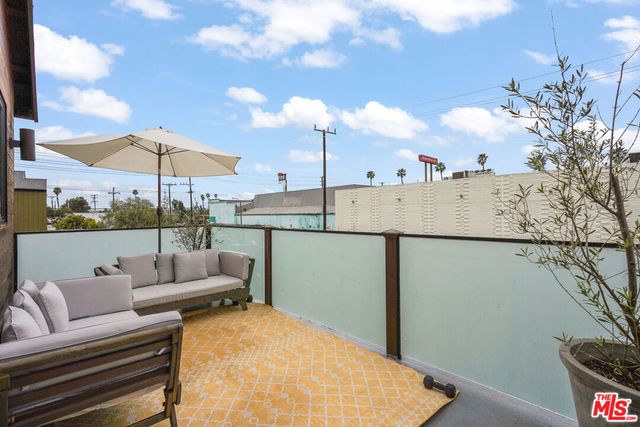 924 Vernon Avenue, Venice, CA 90291