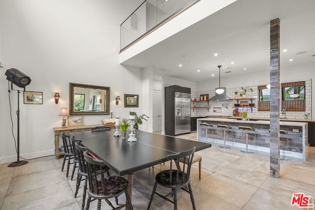 924 Vernon Avenue, Venice, CA 90291