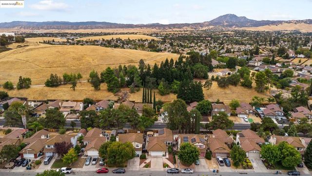 2829 Morro Dr, Antioch, CA 94531