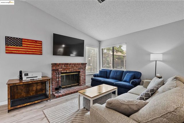 2829 Morro Dr, Antioch, CA 94531