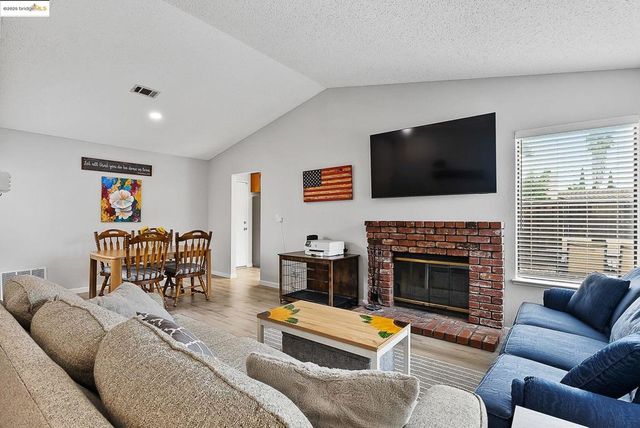 2829 Morro Dr, Antioch, CA 94531