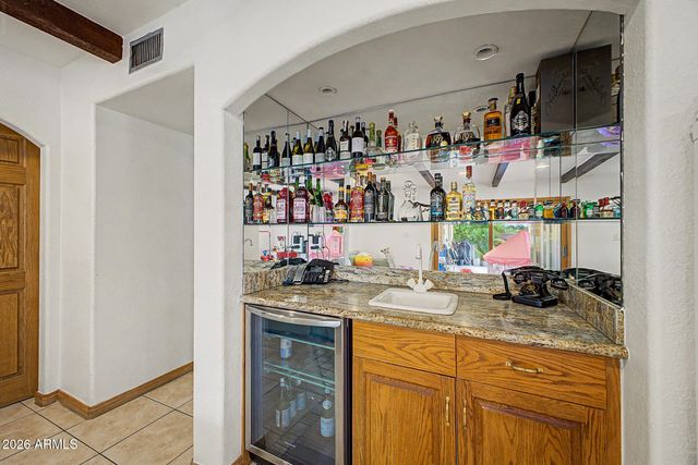 6921 E VOLTAIRE Avenue, Scottsdale, AZ 85254