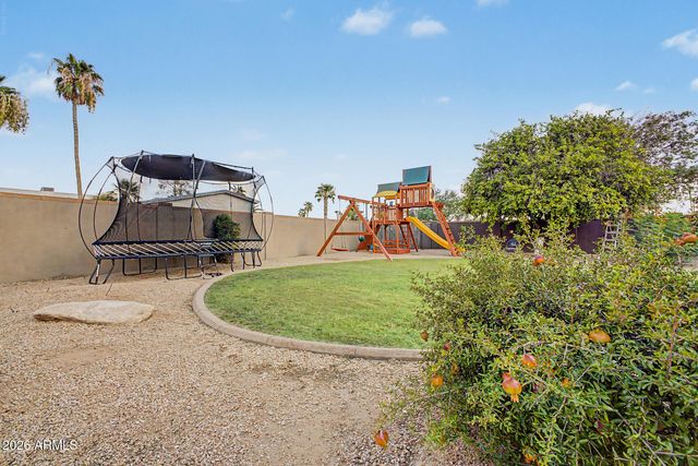 6921 E VOLTAIRE Avenue, Scottsdale, AZ 85254
