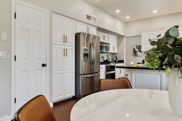 13124 N 94th Place, Scottsdale, AZ 85260