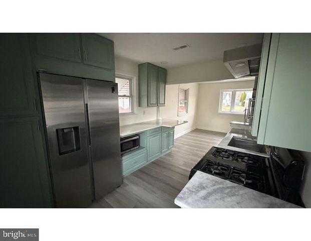 154 PETERSON BLVD, Woodbury, NJ 08096