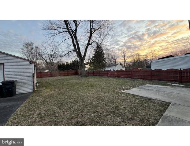 154 PETERSON BLVD, Woodbury, NJ 08096