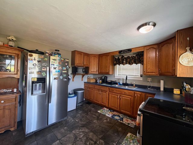 58 Reservoir Road, Springfield, VT 05156