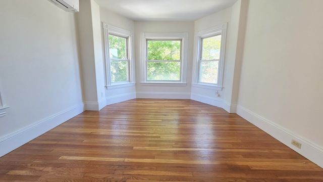576 Trapelo Rd 2, Belmont, MA 02478