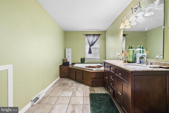 938 TAMARA DR, Smyrna, DE 19977