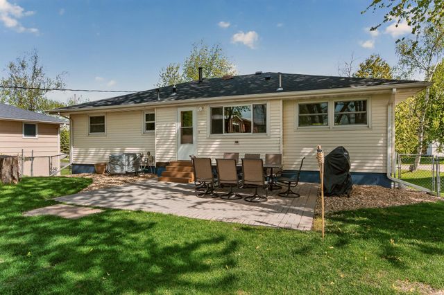 1954 15th Avenue NW, Rochester, MN 55901