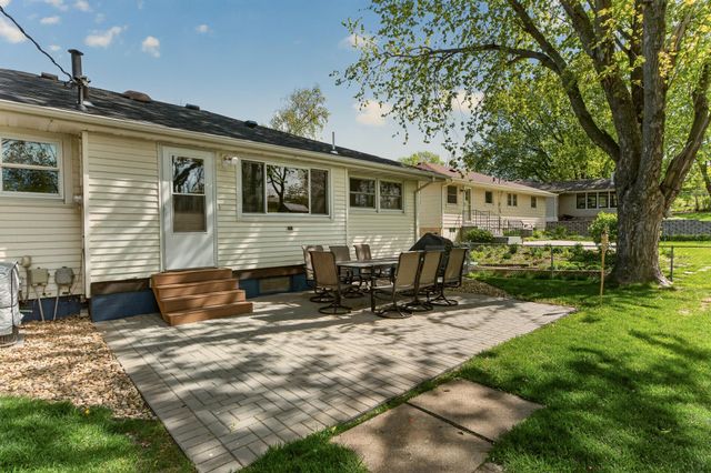 1954 15th Avenue NW, Rochester, MN 55901
