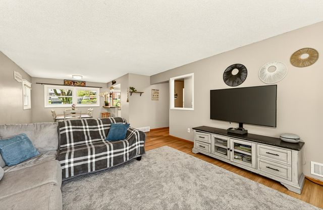 1954 15th Avenue NW, Rochester, MN 55901
