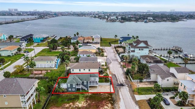 1110 64th Street, Galveston, TX 77551