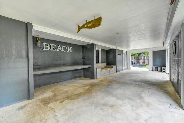 1110 64th Street, Galveston, TX 77551