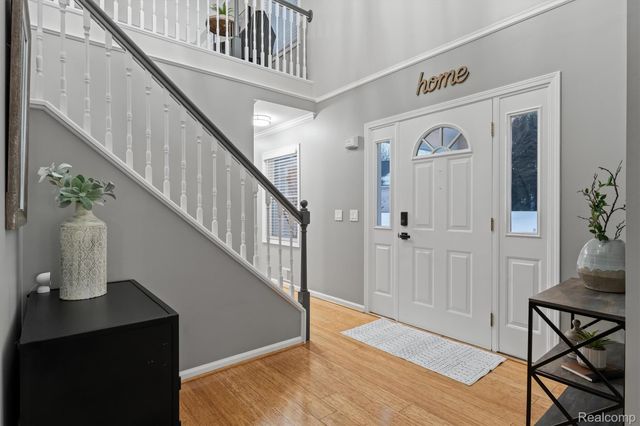 8301 Hyne Road, Brighton, MI 48114