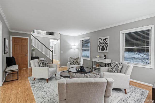 8301 Hyne Road, Brighton, MI 48114