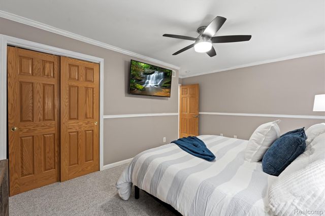 8301 Hyne Road, Brighton, MI 48114