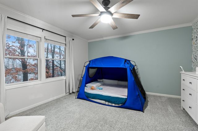 8301 Hyne Road, Brighton, MI 48114