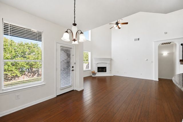 10105 Renwick Cove, Fort Worth, TX 76244