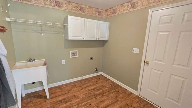 352 Olde Wick Trail, Hoschton, GA 30548