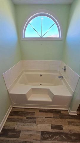 352 Olde Wick Trail, Hoschton, GA 30548