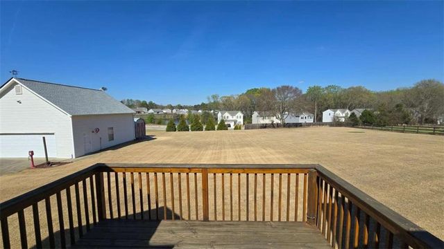 352 Olde Wick Trail, Hoschton, GA 30548