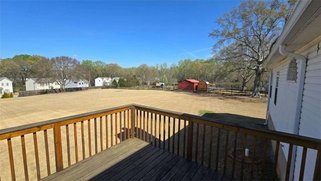 352 Olde Wick Trail, Hoschton, GA 30548