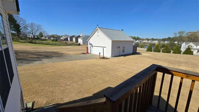 352 Olde Wick Trail, Hoschton, GA 30548