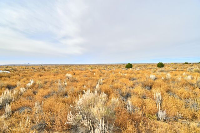 321 11th Avenue SE, Rio Rancho, NM 87124