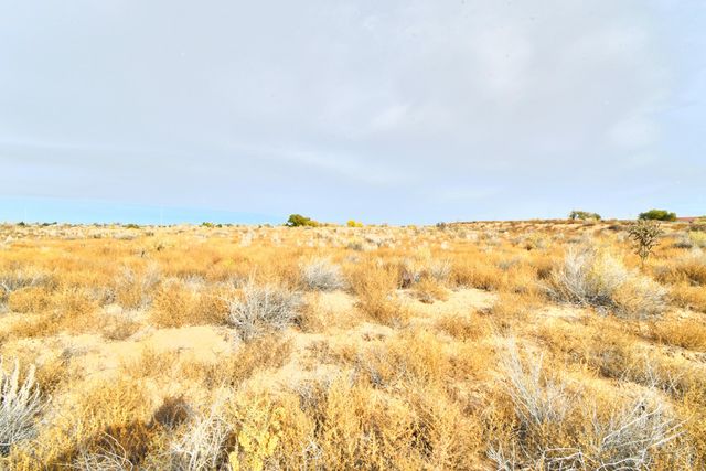 321 11th Avenue SE, Rio Rancho, NM 87124