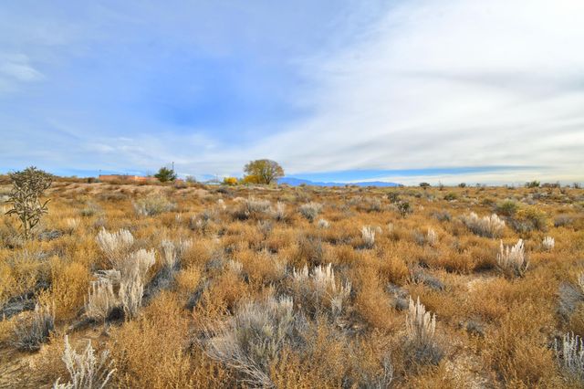 321 11th Avenue SE, Rio Rancho, NM 87124