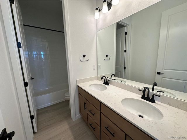 4065 Emerald Shore Dr, Loveland, CO 80538