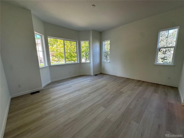 4065 Emerald Shore Dr, Loveland, CO 80538