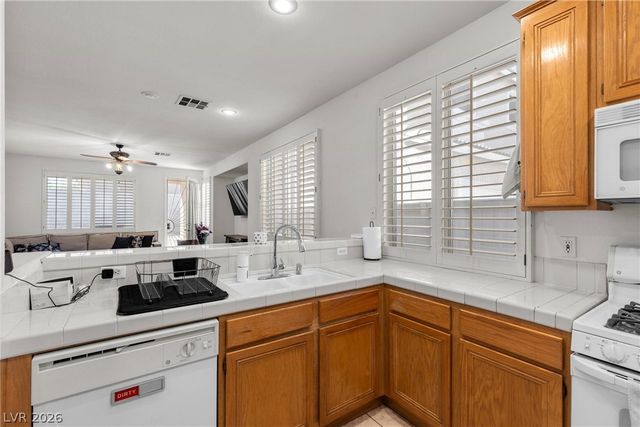 9861 Del Mar Heights, Las Vegas, NV 89183